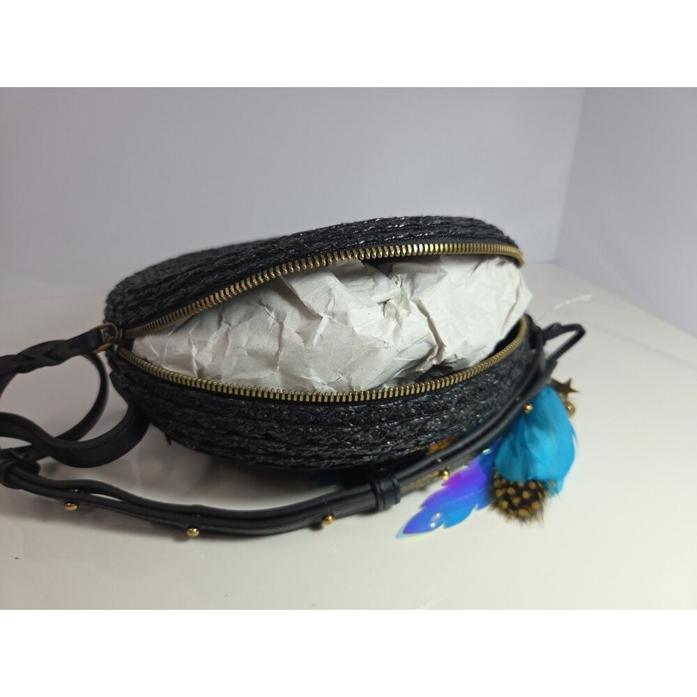 Eric Javits Canteen Style Black Woven Shoulder Bag w/Feather Details 9" Across - Picture 10 of 14
